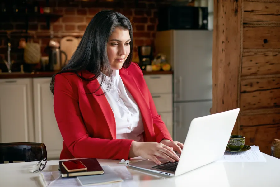 Short-term personal loans for salaried professionals in India - FlexiFunds digital lending platform